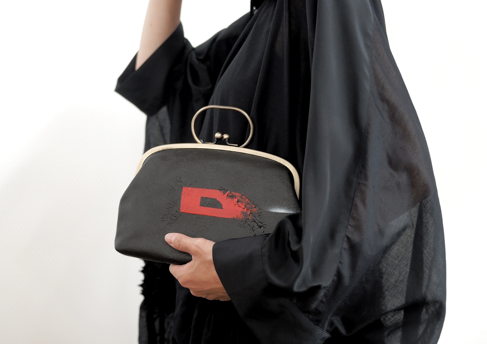 ちょっとしたお出かけから特別 な日の装いまでコーディネートをぐっと